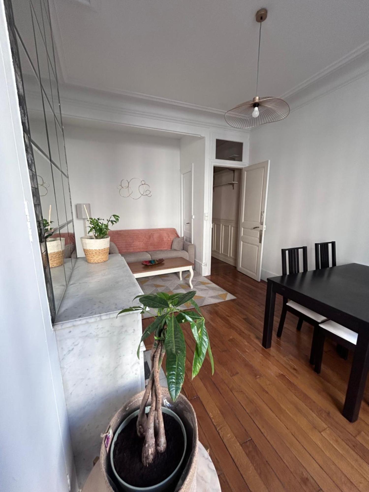 Logement Paris Centre Esterno foto